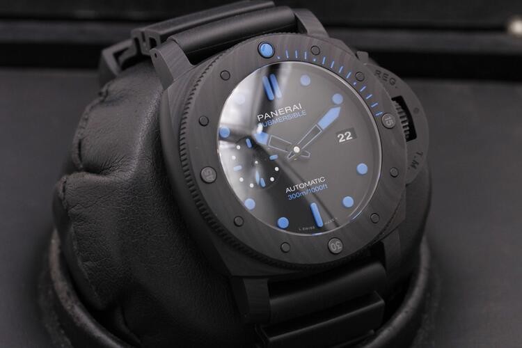 panerai carbotech Opinioni