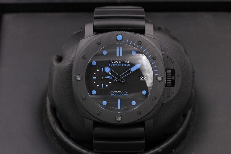 panerai carbotech marina militare